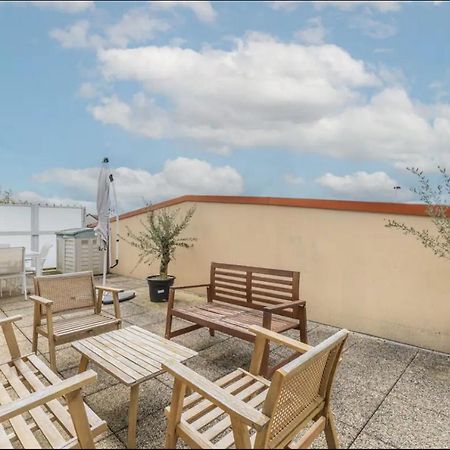 Appartement 2 Pieces De 44M² En Centre Ville Magny-les-Hameaux Buitenkant foto